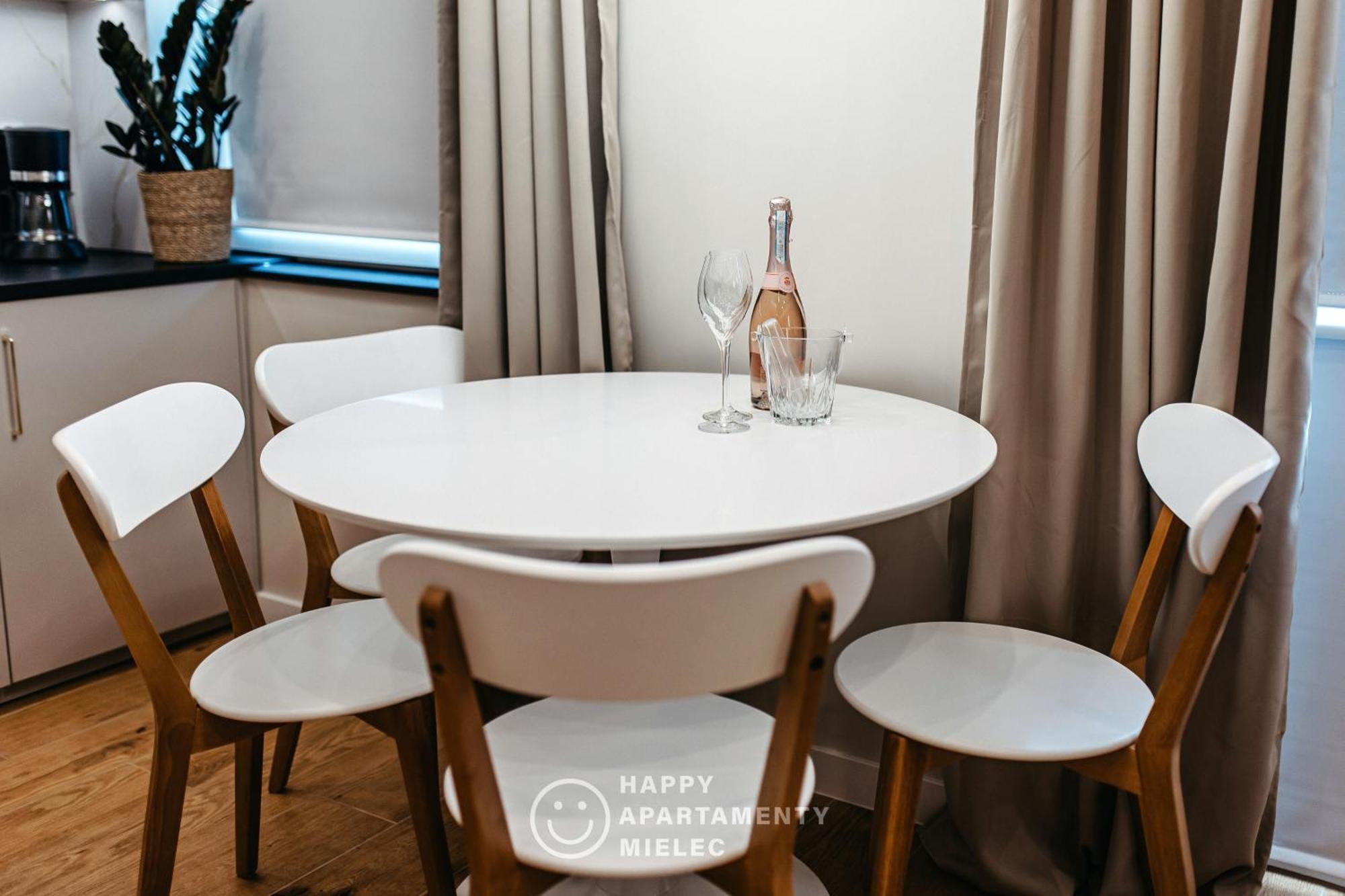 Happy Gold - Apartamentyhappy Pl Mielec Exterior foto