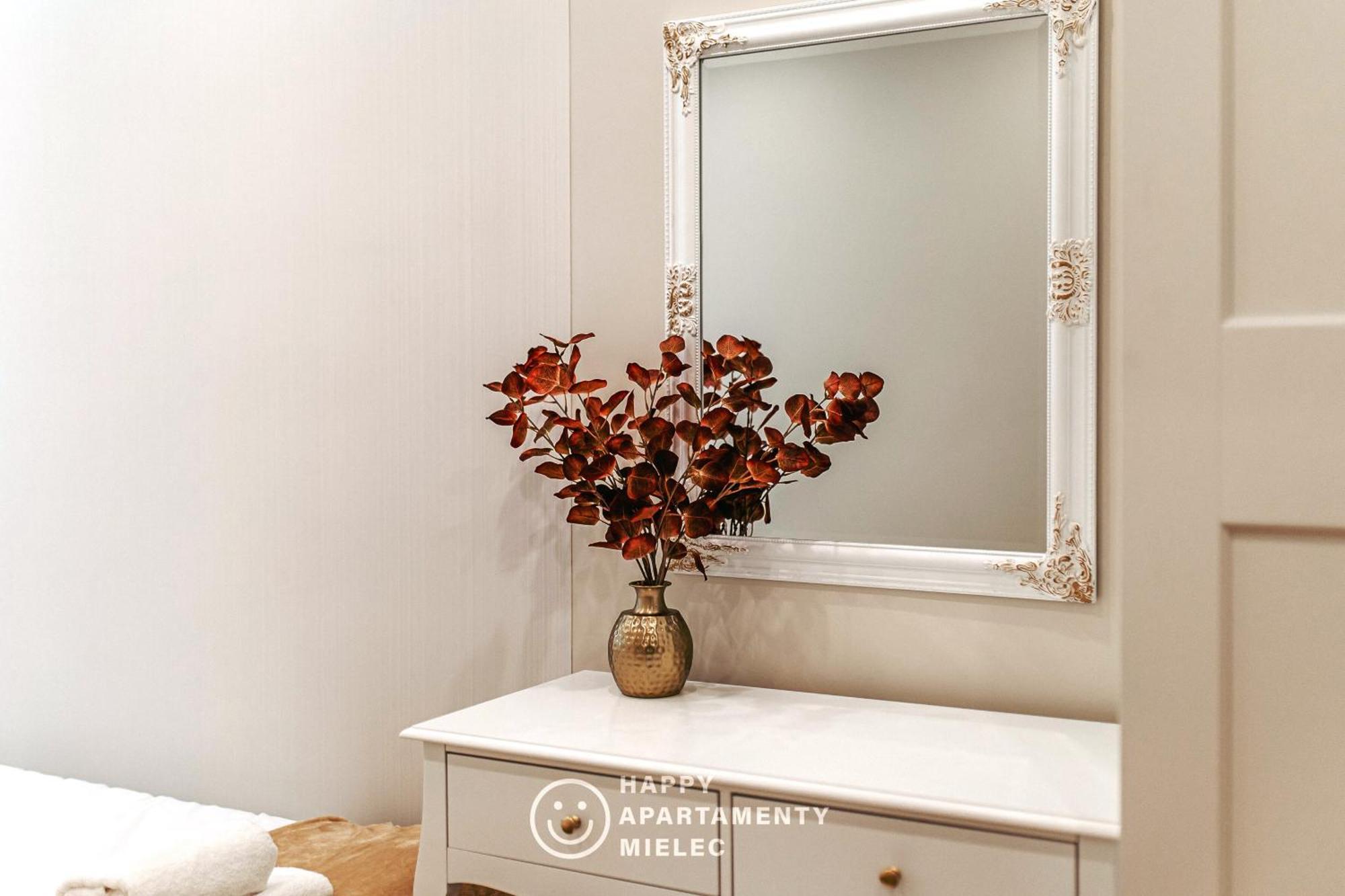 Happy Gold - Apartamentyhappy Pl Mielec Exterior foto